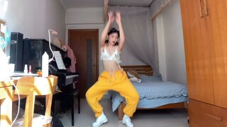 Spend 2,000 yuan to cover Hyuna's new song "I'm Not Cool" | 8 sets of MV inspiration outfits | Real 