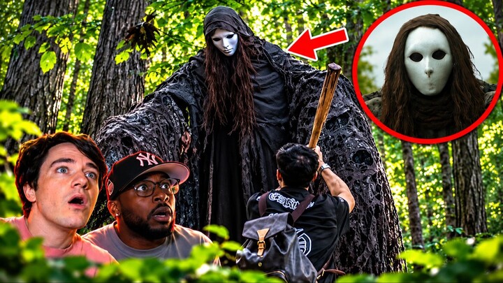 YOUTUBER INI MELIHAT MAKHLUK SETINGGI 12 KAKI TIBA TIBA MENGHALANGI JALAN MEREKA