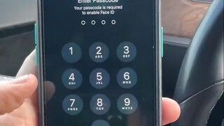 شاب عثر على هاتف محمول في الطريق، ولم يكن يتوقع...