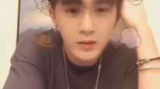 I like this kind of handsome and a little sick