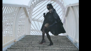 Wearing women's clothes out, seeing these stairs makes me want to awkwardly dance—Despairing Nanlian
