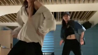 ITZY申留真+黄礼志New Thing舞蹈挑战