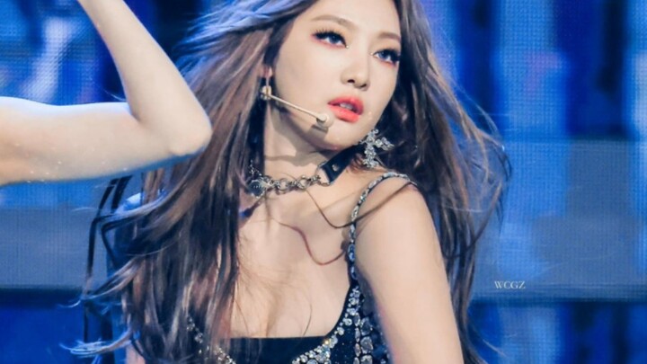 Ning Yizhuo Girls Song Festival vertical screen shot