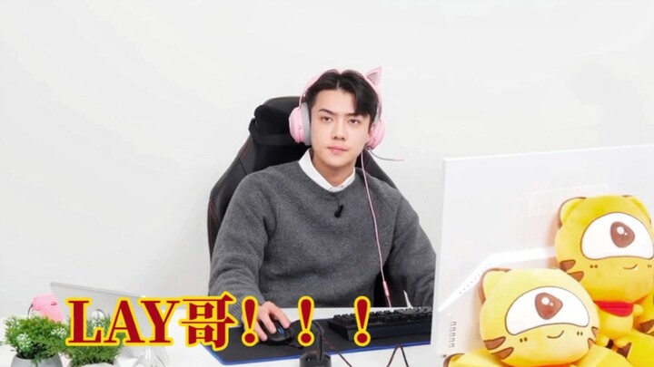 Sehun: Kak LAY menelepon 5 hari yang lalu dan bilang, “Kangen aku!” Aku jadi kangen udang air tawar 