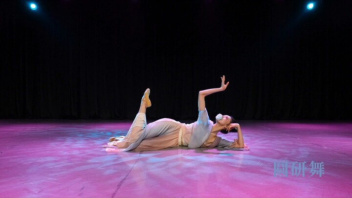 The full version of teacher Hou Muyi's original play "Spring Whisper" is here