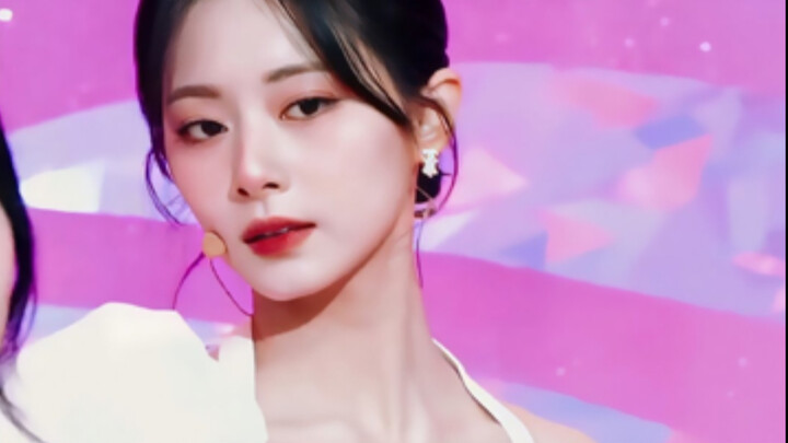 รวมลุคแต่งหน้า-ทำผมสุดปังของไอดอลหญิงปี 2024ที่โด่งดังในวงกว้าง