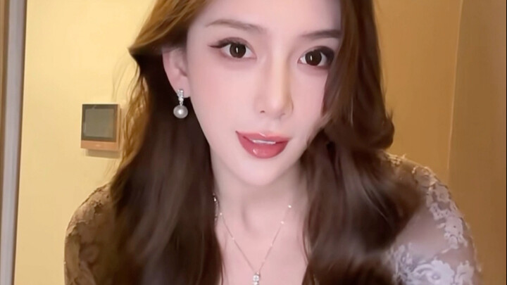 Sleeping with My Aunt Tonight