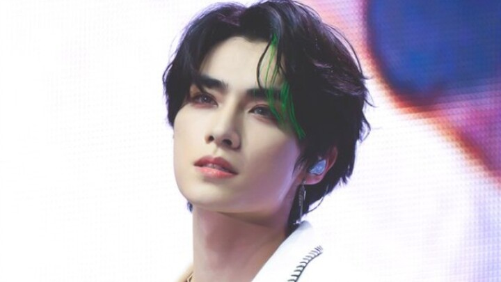 แน่นอนว่าต้องเป็นเซียวจวิ้น! เปิดไมค์เต็มรูปแบบ แทนที่ไทอีกั๋วร้องเพลง Round & Round จนถึงโน้ตสูงสุด