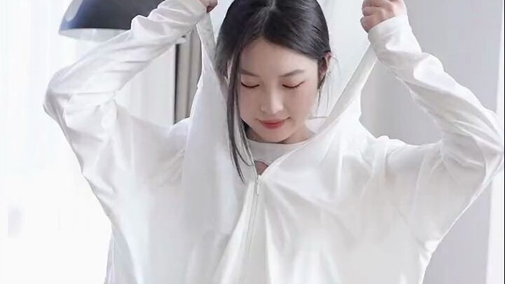 Tôi xin gọi nó là “thánh” trong làng áo chống nắng!!