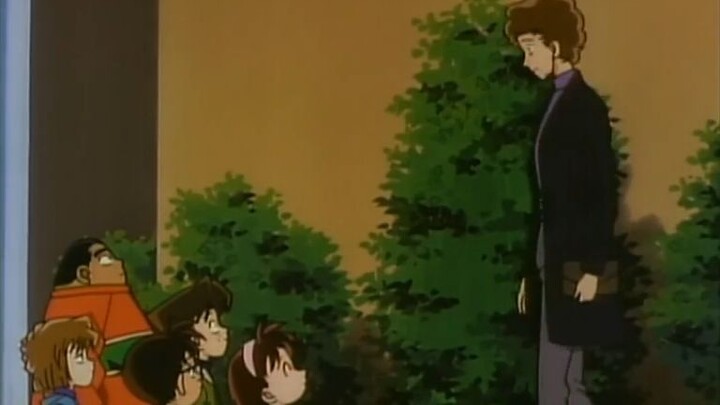 โคนัน ปี 4 ตอน 145 คดีตามหาอาวุธที่หายไป