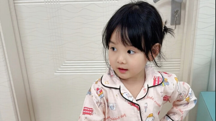 Kenapa? Udah jadi ibu?