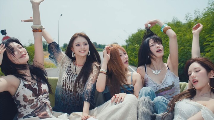 fromis_9's latest comeback song "LIKE YOU BETTER" MV released