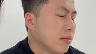 Mặt nạ nghiêm túc trong những cảnh khác nhau