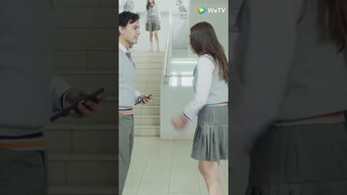 Dinda dibully, Geri melindunginya 🥰🤗 #WeTVOriginalKisahUntukGeri #AnggaYunanda #SyifaHadju #shorts