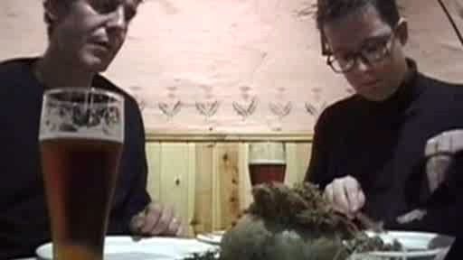 A Cook's Tour - with Anthony Bourdain - S01E21 - Highland Grub