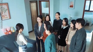 Để tiết kiệm tiền, các bậc phụ huynh đã chọn cho con mình một bữa ăn chỉ có giá năm nhân dân tệ, như