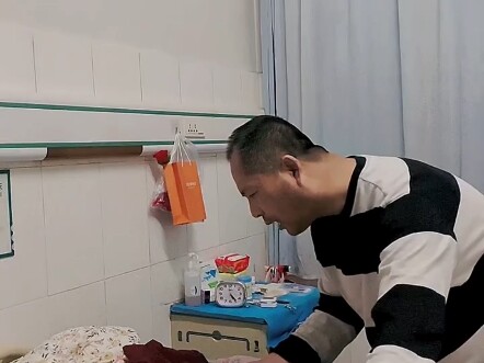 The Last Conversation Between Son and Mother
