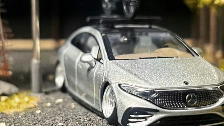 Một cuốn sách phải đọc dành cho những người chơi mô hình ô tô kỳ cựu: My Father vs. Hot Wheels in My