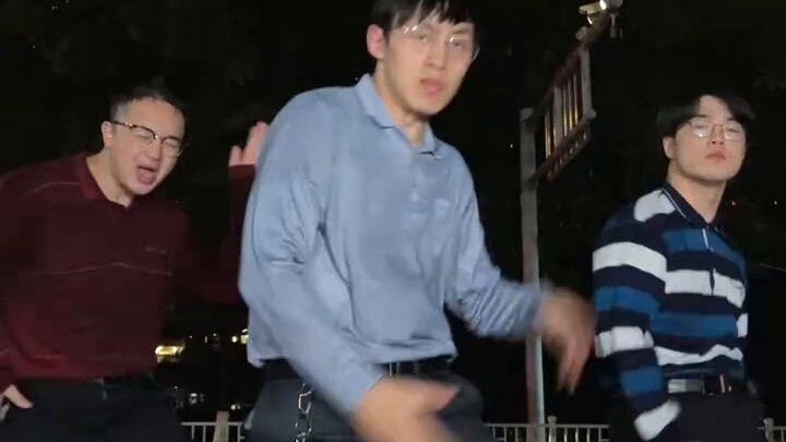 [คณะเต้นรำ Buqi] พูดถึง Psy เพลงไหนที่คุณคิดว่าวิเศษและล้างสมองที่สุด? #DADDY #鸟叔