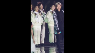 ดูเหมือนจีมินอยากมีลูกสาวนะ