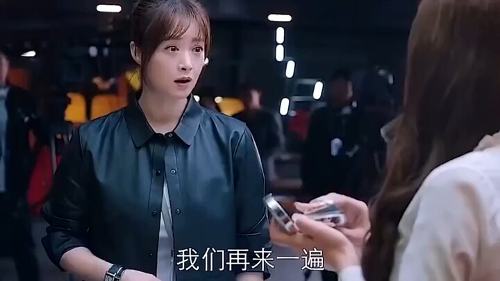 Tôi cứ tưởng đằng sau là ai, không ngờ lại là bạn