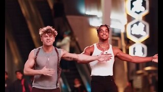 Pretty Young Thing - 大神之间的SOLO，大家觉得谁跳的更好呢？