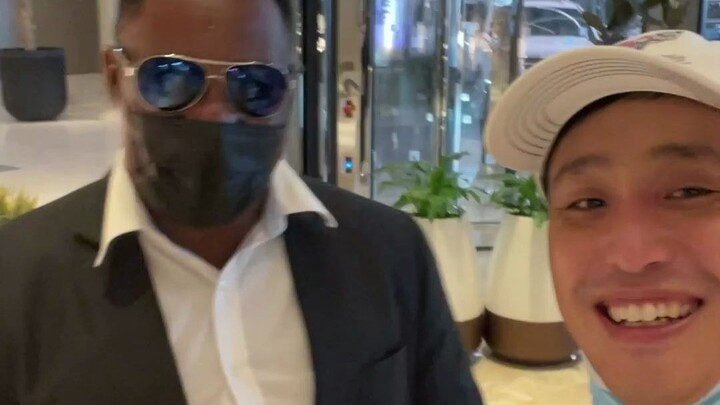 Taking my Dubai bodyguard car shopping—and he insists on buying a Chinese car!