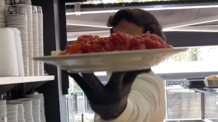 Today we're having tomato rice bowls.