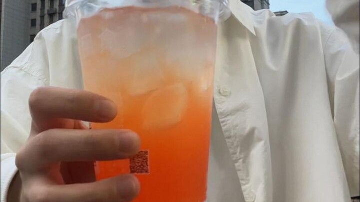 تحدي: كم كوكتيل يمكنني شربه من متجر صغير بـ 100 يوان!