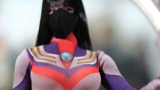 Percaya pada cahaya! Yang selalu membawa boneka MISS cos Diga