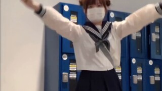 khiêu vũ tại nhà vào mùa hè! Kỷ lục về con người JK thời kỳ đầu thuần hóa tứ chi của mình!