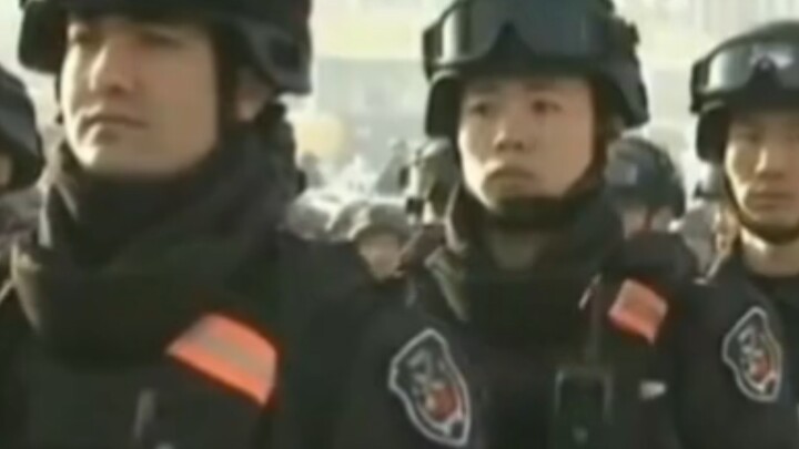 三棍打碎独立魂，警官我是中国人