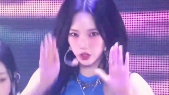 [aespa] First Stage Performance of New Album Track “Trick or Trick”!