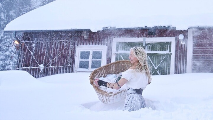 [Jonna Jinton] How to wash clothes when living alone in the snowy Northern Europe?