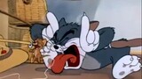 Tom was so owed that he deliberately scared Jerry to run away, and then he pulled the fishing rod ba