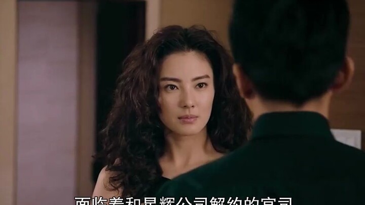 بعد الخلاف مع تشو شينغتشي ودفع غرامة انتهاك عقد بقيمة 2.47 مليون، لماذا استمرت تشانغ يوي تشي في تمثي