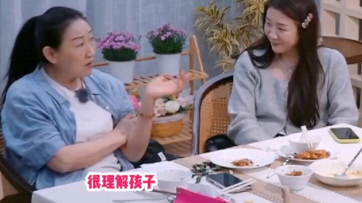 Mẹ của Trần Mộng nói rằng không cần con cái phụng dưỡng, áp lực quá lớn, chúng tôi tự lo được cho bả