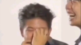 พวกเขาบอกว่าคุณสองคนอยู่ในความรักแบบเลสเบี้ยน (บุชิ