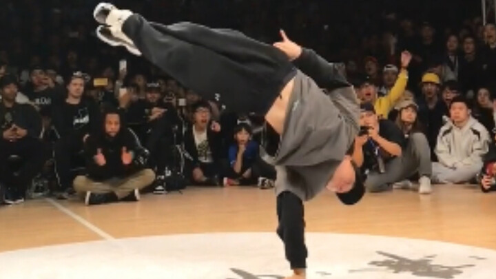 Nhìn tuyển thủ đẳng cấp cao thủ, thao tác đỉnh cao, quá mạnh rồi