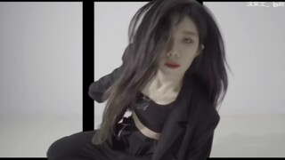 Shen Mengyao Naked-eye 3D Dance Video