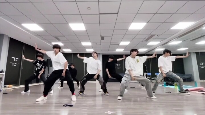 拯救时代峰峻定点拍摄 运镜版 【时代少年团】+【TF家族】cover 泰民 《Criminal》联排八人舞台