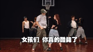 ท่าเต้นนี้สุดยอดมาก!!! อดชมโฮซอกไม่ได้จริงๆ!!!