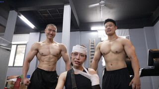 Teach you how to handle a muscular man