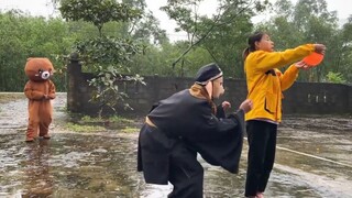 ระวังมีคนอยู่ข้างหลัง