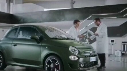 Quảng cáo hài hước mách bạn những điều cần lưu ý khi trai xấu mua xe