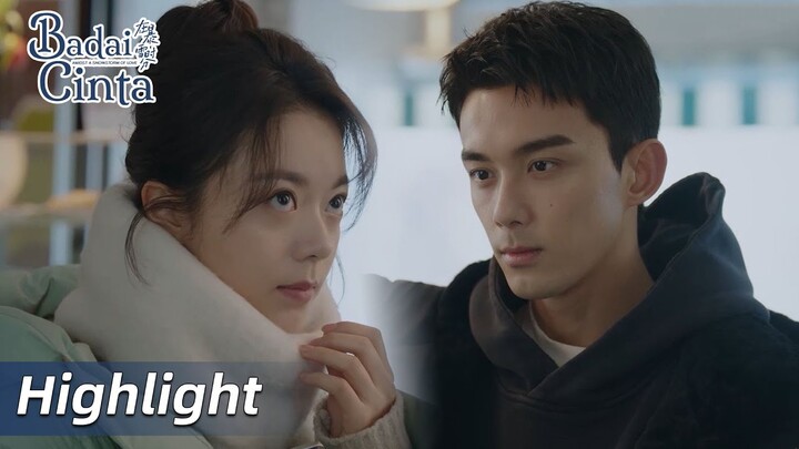 Highlight EP02 Baper lihat tatapan Lin Yiyang ke doi | Amidst a Snowstorm of Love | WeTV【INDO SUB】