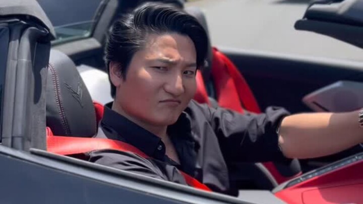 Brother Ming's exclusive ride