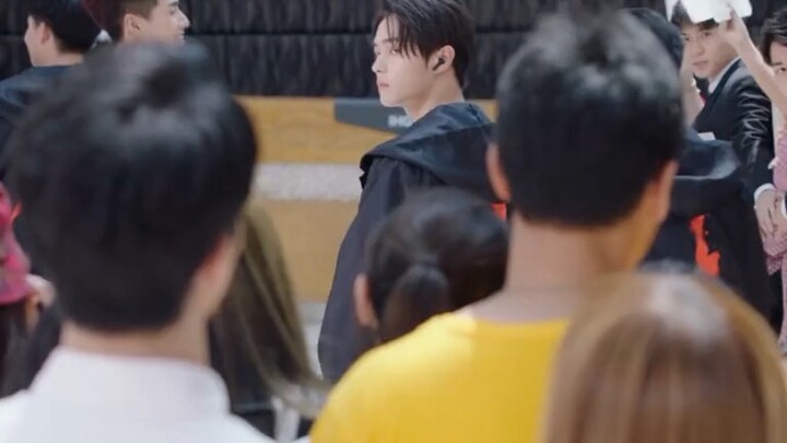 “He/she fell first! She/he fell harder”.#cdrama^^❤️🙌