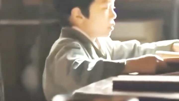 Once Su Zhe set his mind to studying hard, the family would suddenly have another child—turns out, t