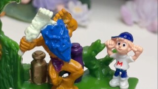 Braving the cannibal tribe~Old toy 1993 Magnum Max gorilla box